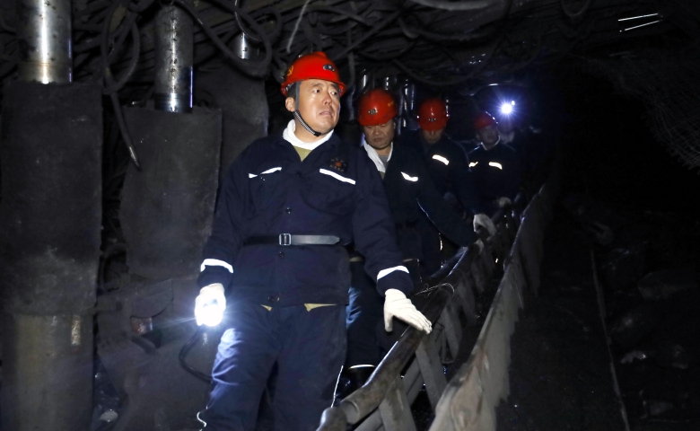 韓福生在新陸礦調研檢查時強調 解決制約企業發展瓶...